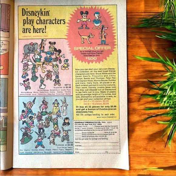 VINTAGE 1974 Warner Bros. Tweety and Sylvester Comic Book - No. 38 - Picture 5 of 10